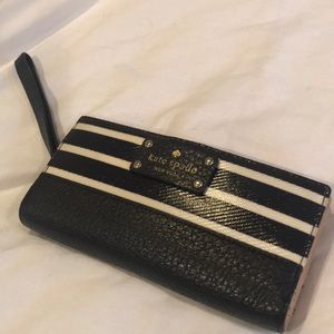 Kate Spade wallet/wristlet